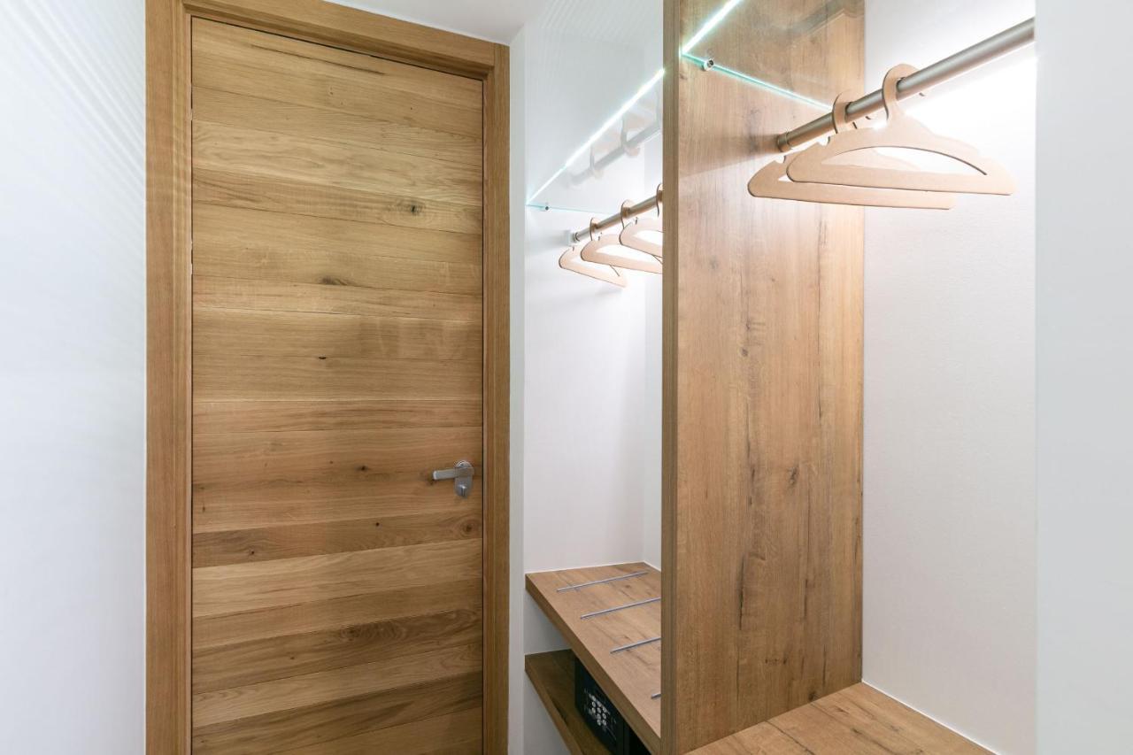 Domus Cavour Rooms&Suites Tirano Exterior photo