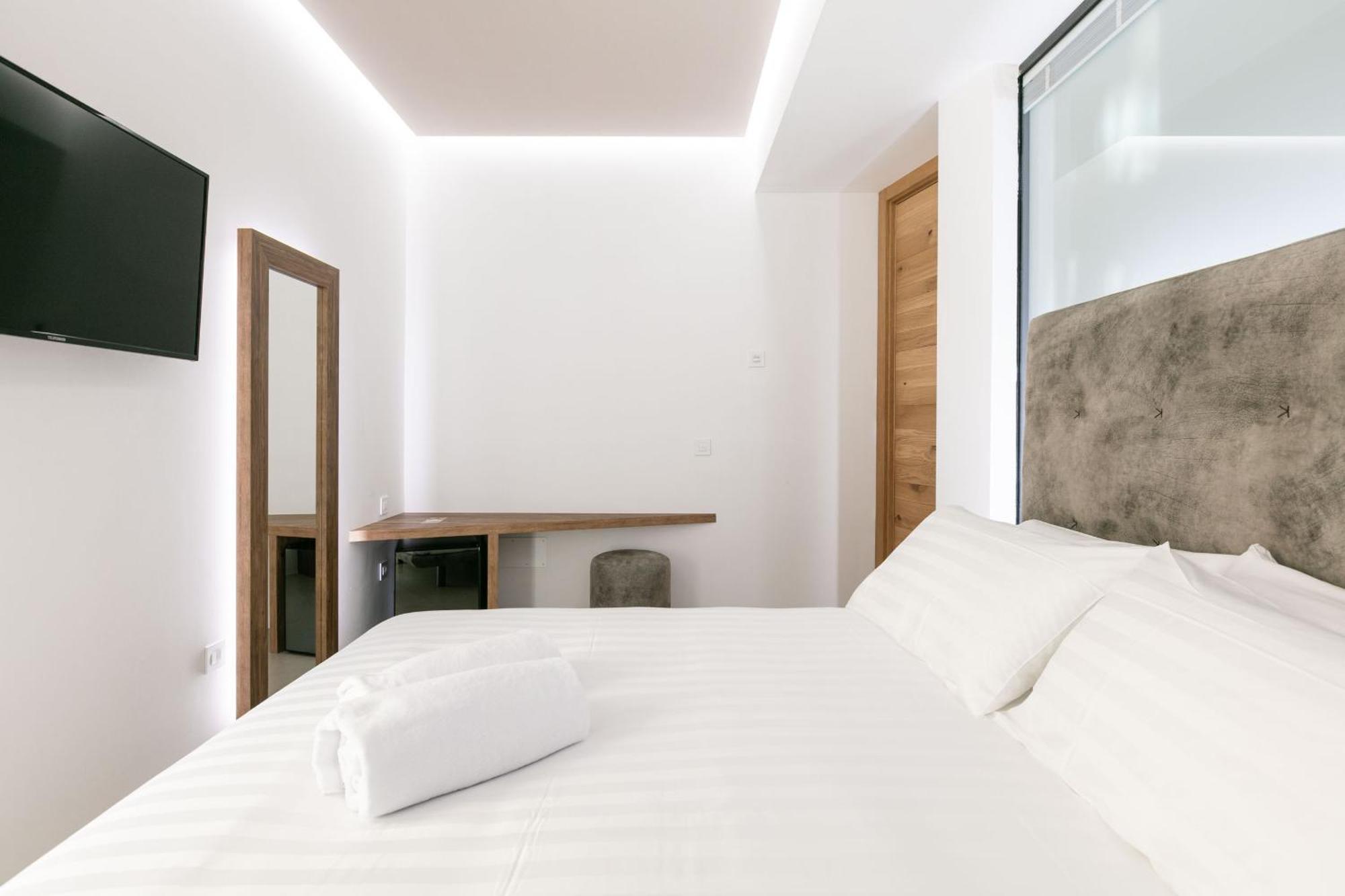 Domus Cavour Rooms&Suites Tirano Room photo